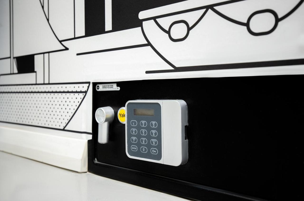 Wom Beach Pod Hotel - A Member Of Brown Hotels Tel Aviv Luaran gambar
