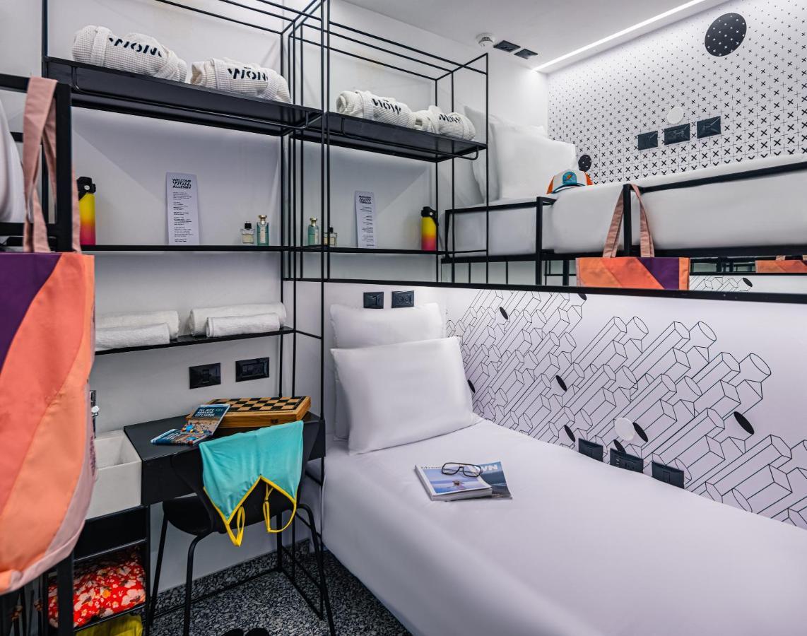 Wom Beach Pod Hotel - A Member Of Brown Hotels Tel Aviv Luaran gambar