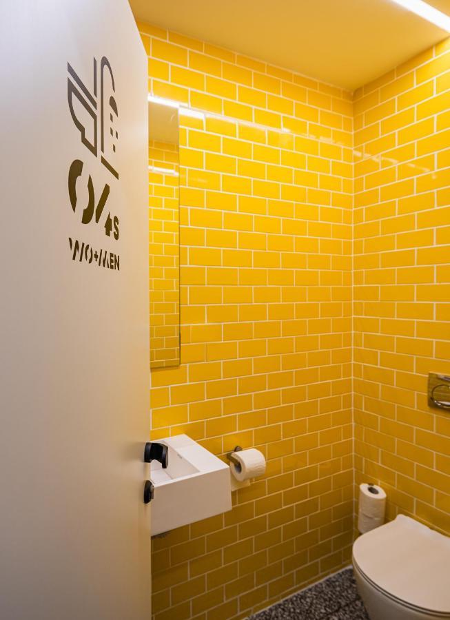 Wom Beach Pod Hotel - A Member Of Brown Hotels Tel Aviv Luaran gambar